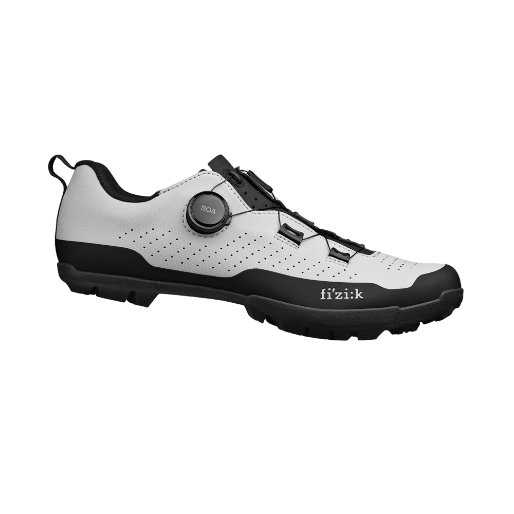 Scarpe Fizik Terra X5: il nostro test Scarpe Fizik Terra X5: il nostro test