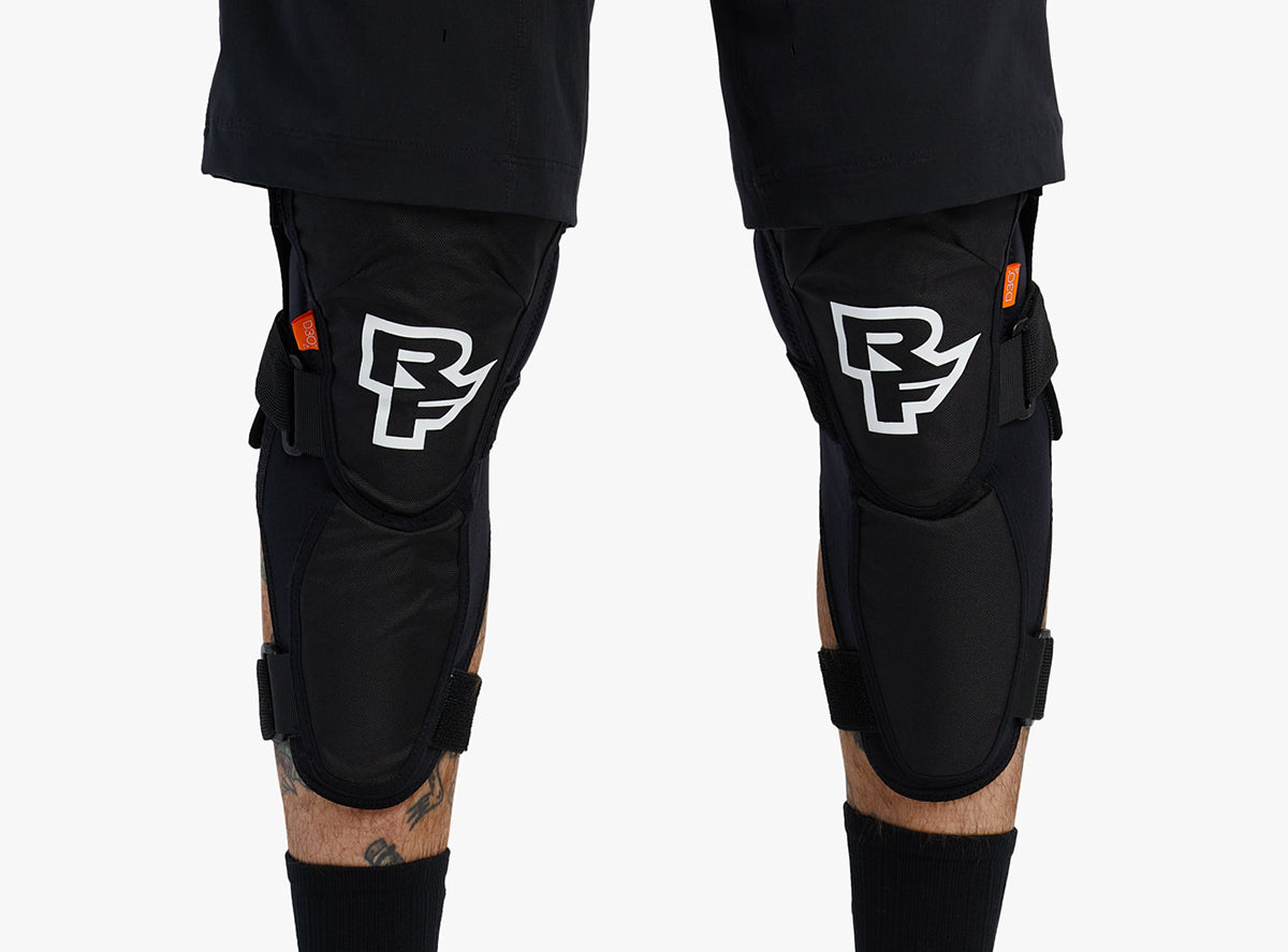 Race Face Ambush Leg - Stealth