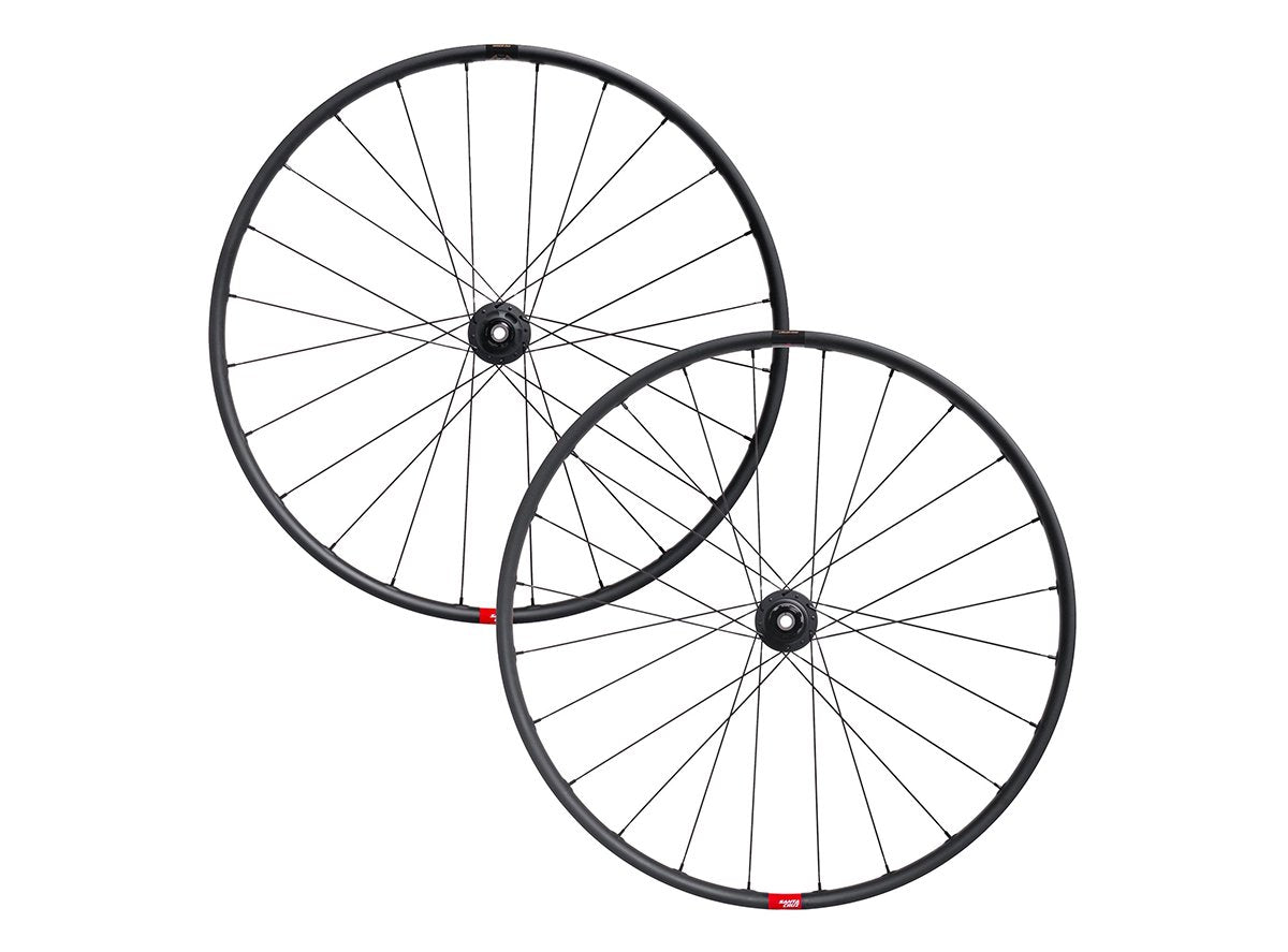 Santa Cruz Chris King Reserve 27 27.5" MTB Wheelset - 2020 Black 15x110mm Front & 12x148mm Rear - Shimano HG No Torque Cap