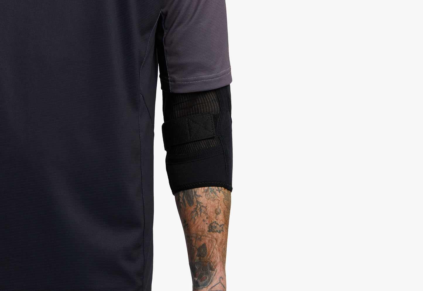 Race Face Ambush Elbow - Stealth - 2022