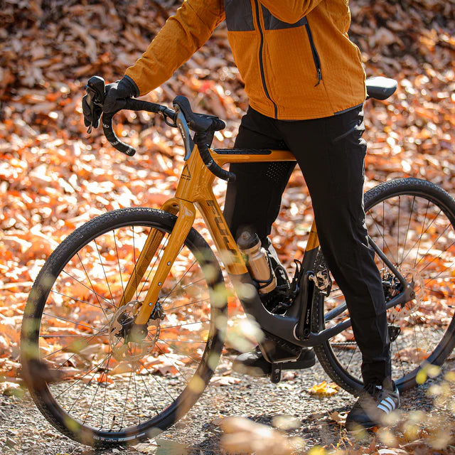 Fuji Jari Carbon 1.1 700c Gravel Bike - Honeywheat