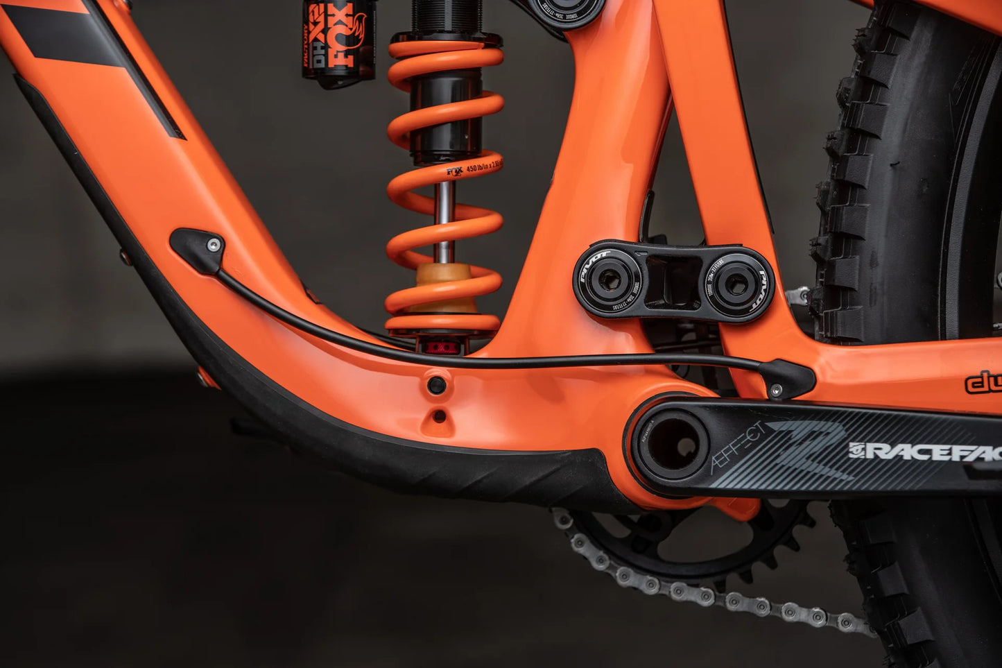 Pivot Firebird V3 29 - Pro XT/XTR Air - Carbon Wheels - Orange - 2022