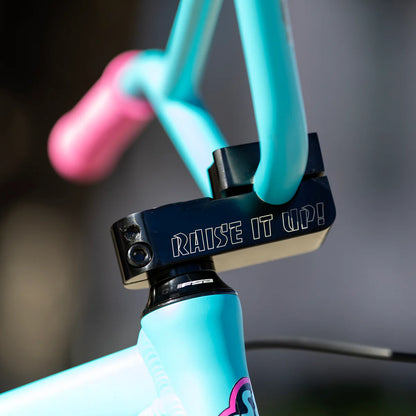 SE Bikes Maniacc Flyer 27.5+ Aqua Bubblegum – Cambria Bike
