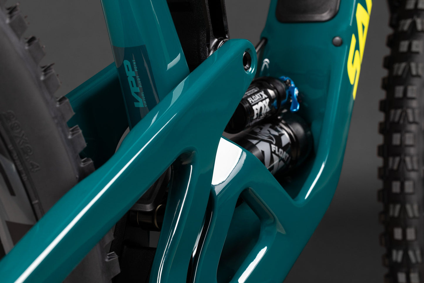 Santa Cruz Hightower Carbon 29 - R Kit - Gloss Green Day - Ex-Display