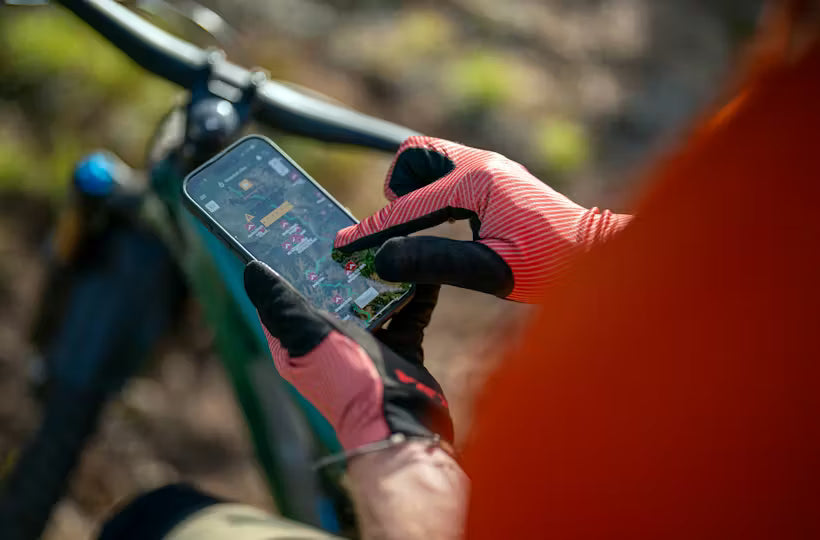 Yeti Enduro MTB Glove - Black Stripe Gradient