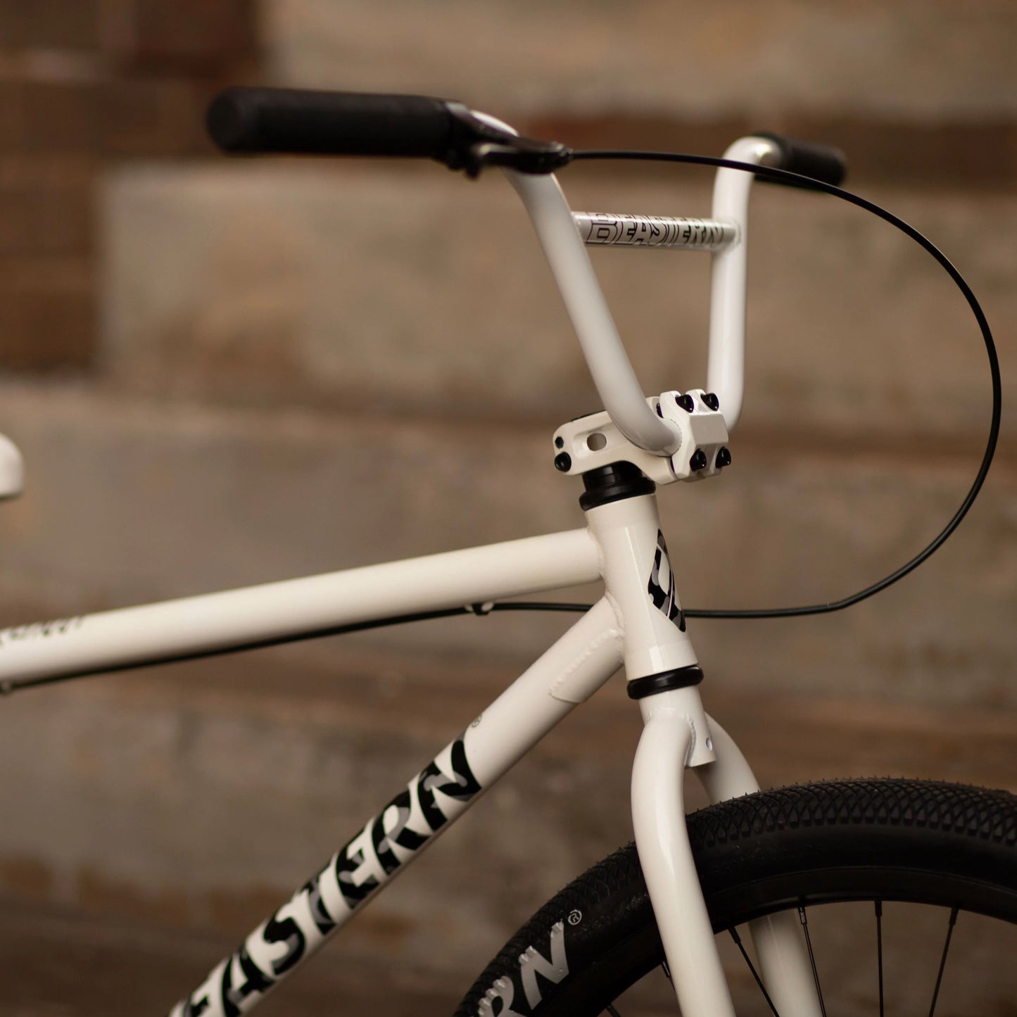 Eastern Growler LTD 26" BMX Cruiser - White