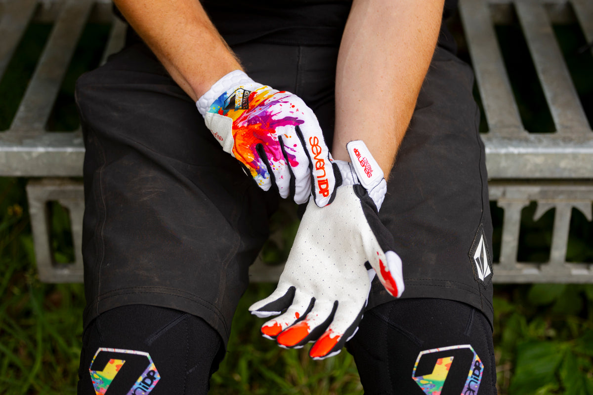 7 iDP Project MTB Glove - LTD Edition - Splatter