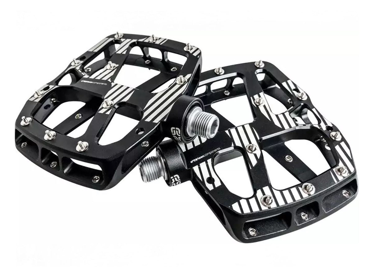 E Thirteen Plus Aluminum Flat Pedals - Black Black  