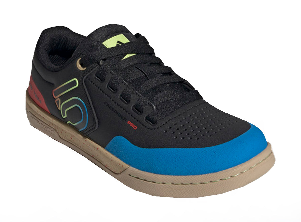 Five Ten Freerider Pro Flat Pedal Shoe - Core Black-Carbon-Wonder White - 2022 Core Black - Carbon - Wonder White US 6 