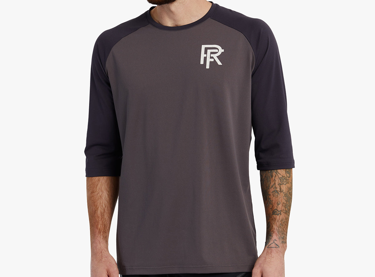 Race Face Commit 3/4 Sleeve Tech Top - Charcoal - 2022 Charcoal Small 